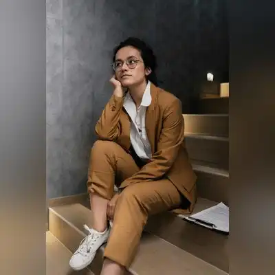 王明